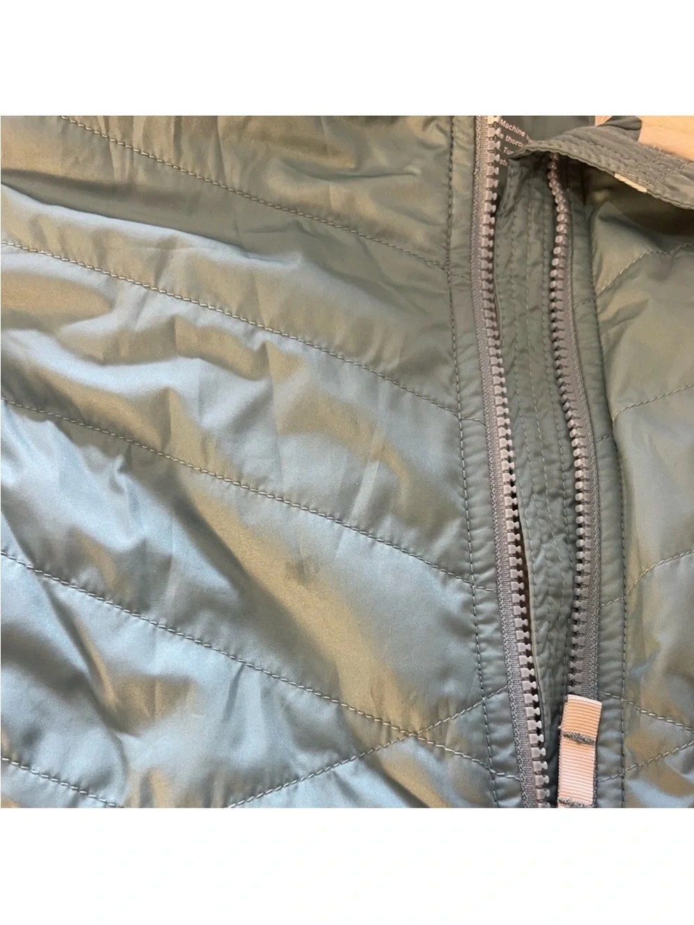 L.L. Bean
L.L. Bean Women's Quilted Vest Full Zip Fleece Lined Size XL - Picture 5 of 11